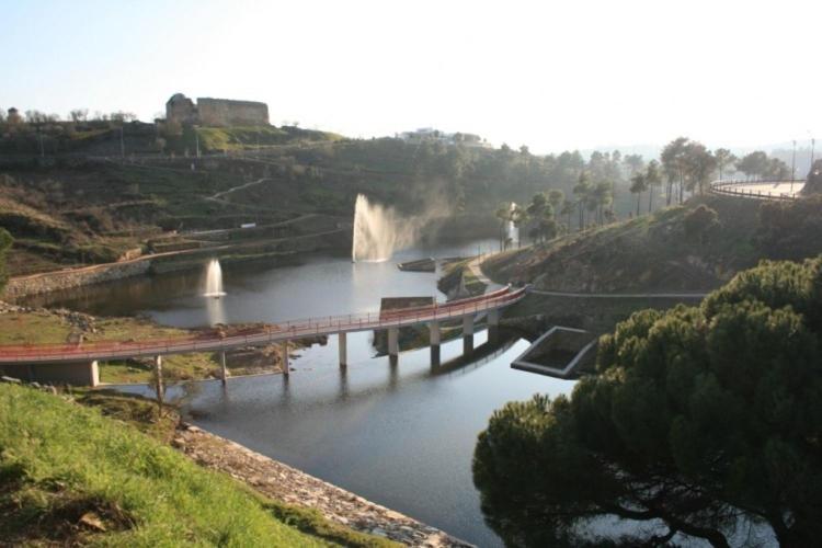 Flor Do Douro - Comercio E Hotelaria, Lda Miranda do Douro Luaran gambar